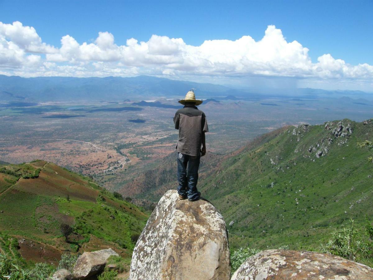 Mambo View Point Villa Ndungu Buitenkant foto