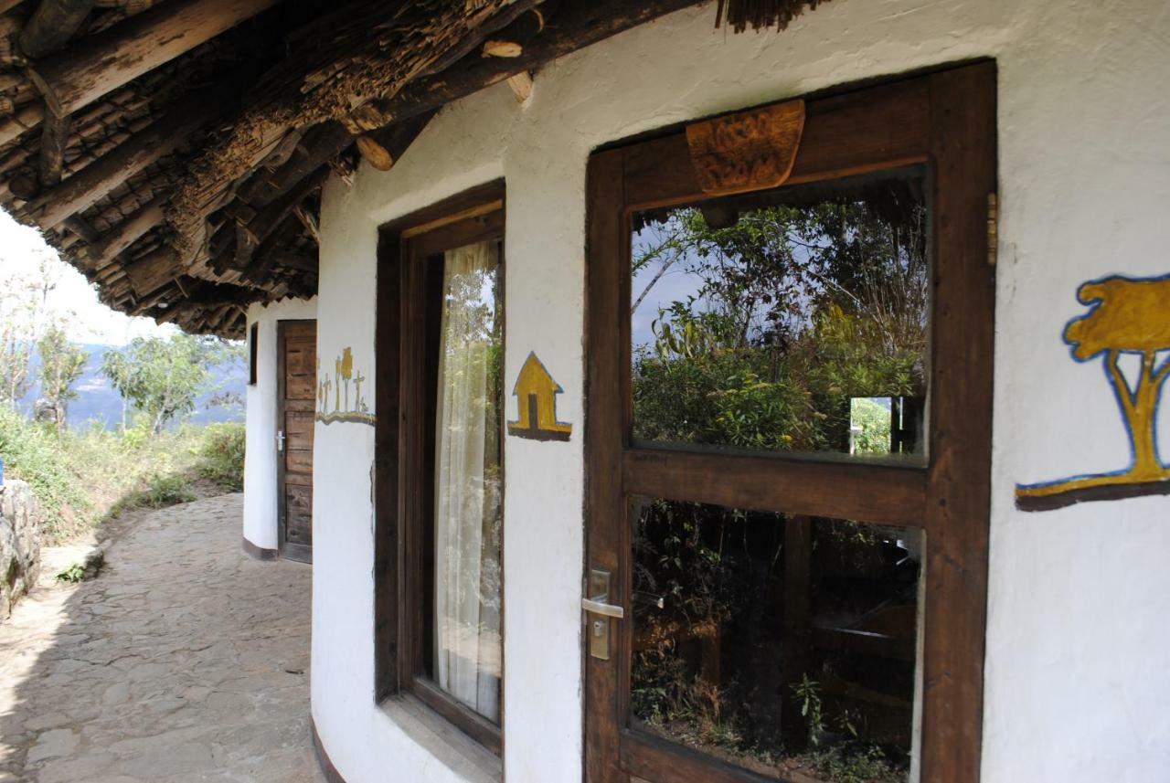 Mambo View Point Villa Ndungu Buitenkant foto
